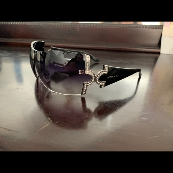 Bulgari black with grey like new - Picture 2 of 3
